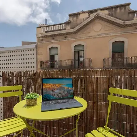 Piso Exclusivo Con 5 En El Corazon De Tarragona